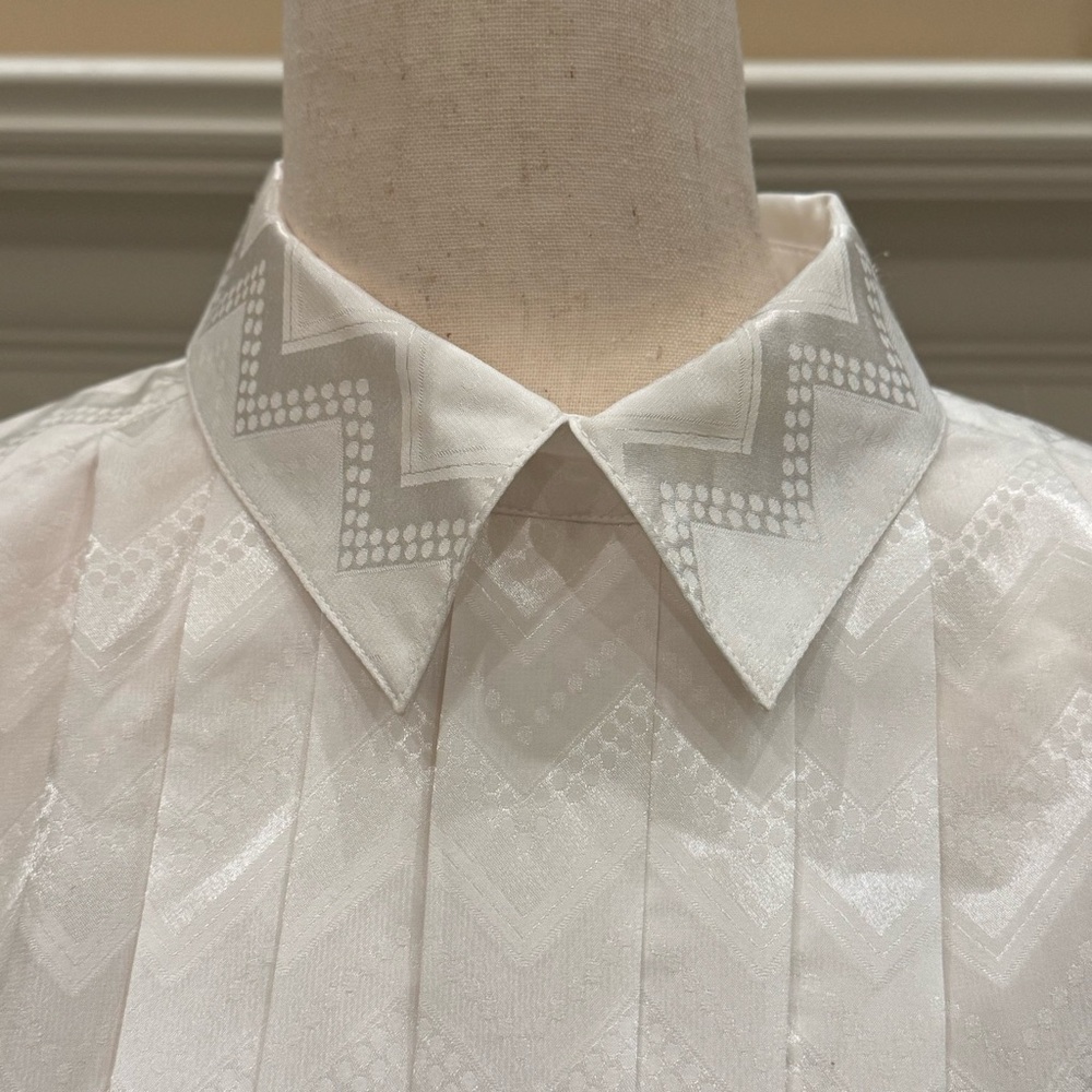 Nilani Vintage White Chevron Puff Sleeve Button-Down Blouse – Size 8 - Picture 3 of 11